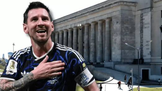 Messi, Doctor Honoris Causa antes de despedirse de la Selección